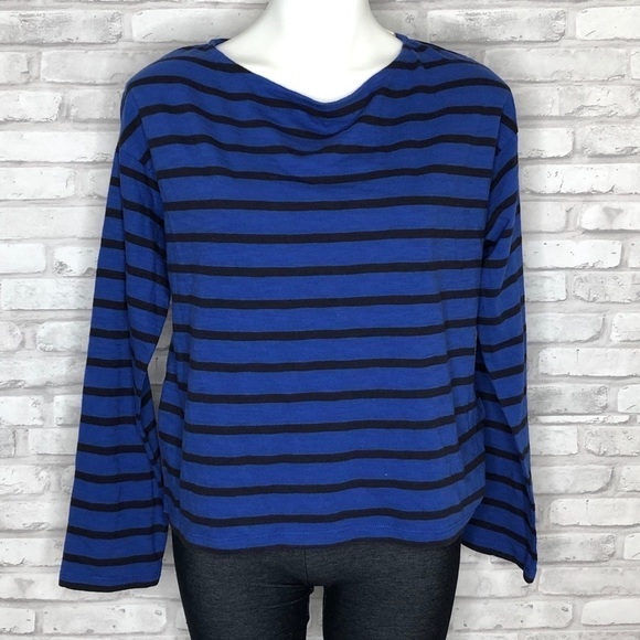 Levi’s blue and black long sleeve top, NWT medium - Picture 3 of 9